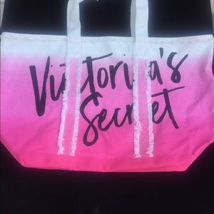 ♦️SOLD♦️Victoria Secret Carrying Bag